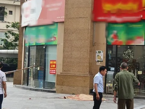 Người đàn ông rơi từ tầng cao khu chung cư tử vong