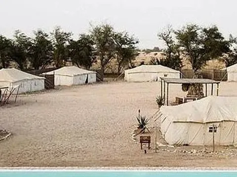 Fan World Cup “nuốt nước mắt” trả 75 triệu/đêm để ở trong lều không có điều hoà giữa sa mạc