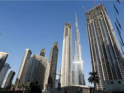 Vì sao Qatar đăng cai World Cup nhưng UAE mới là nơi ‘hốt bạc’?