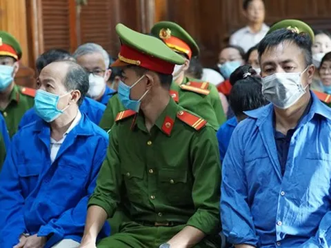 Xử vụ Bệnh viện Mắt TP.HCM: 'Bác sĩ chỉ chọn sản phẩm phù hợp bệnh nhân, không quan tâm giá'