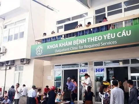 Nâng giá khám chữa bệnh theo yêu cầu: Không để tác động đến người nghèo