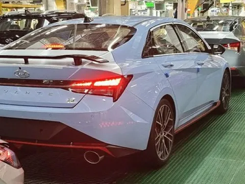 Hyundai Elantra N 2022 bất ngờ về Việt Nam: Gần 300 mã lực, so kè Civic Type R và Subaru WRX