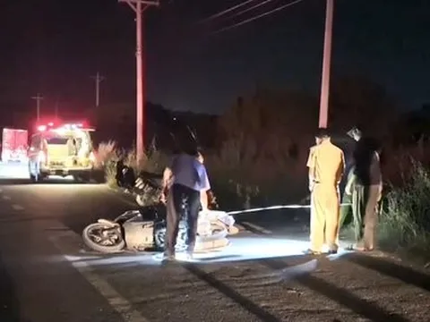 Bình Thuận: Xe máy chở 3 văng xuống mương, một người tử vong