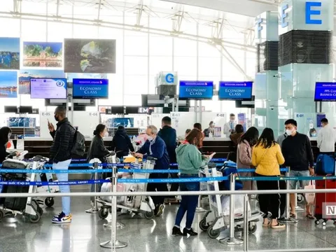 Sự trở lại "ấn tượng" của vận tải hàng không sau 11 tháng