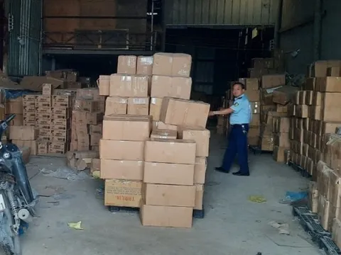 TP HCM: Phát hiện 5 kho, nhà xưởng mỹ phẩm nhái, giả quy mô "khủng"