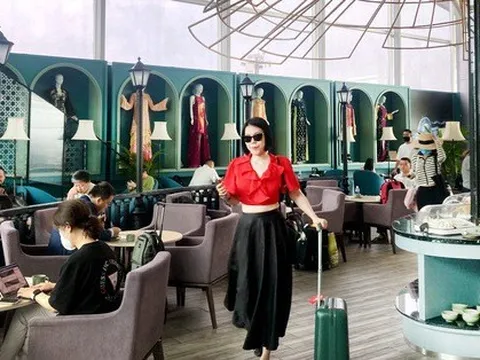 Thẻ quà tặng đi máy bay 2,4 - 10 triệu đồng có gì lạ?