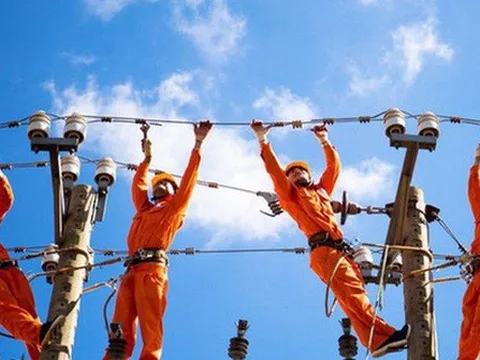 Áp lực lên ngành điện