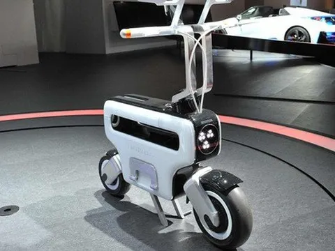 Honda Motocompacto - Xe máy điện gấp gọn, vừa cốp ô tô