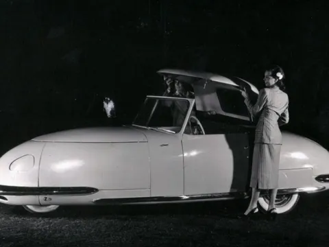 Bộ sưu tập xe độc lạ và hiếm nhất thế giới