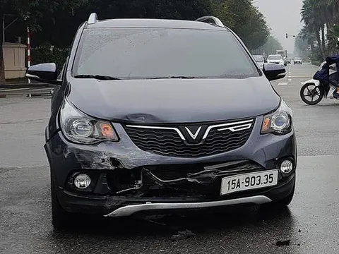 Đằng sau những bức ảnh TNGT: Đường thông hè thoáng nhưng VinFast Fadil vẫn húc nhau với Hyundai Accent