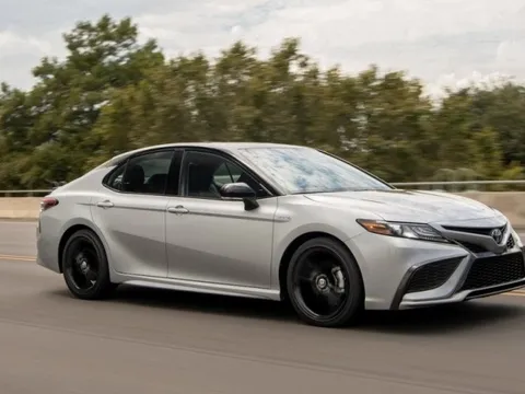 Không đùa: Ở thị trường này, Toyota đang năn nỉ người dùng dừng mua xe của họ