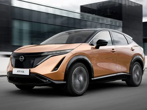 Nissan Ariya - SUV đã đăng ký ở Việt Nam - ghi điểm trong bài thử đánh lái