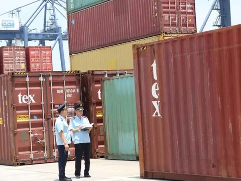 Nhiều doanh nghiệp vận tải gửi đơn phản ánh việc bị cán bộ Hải quan Tp.HCM cố ý gây phiền hà