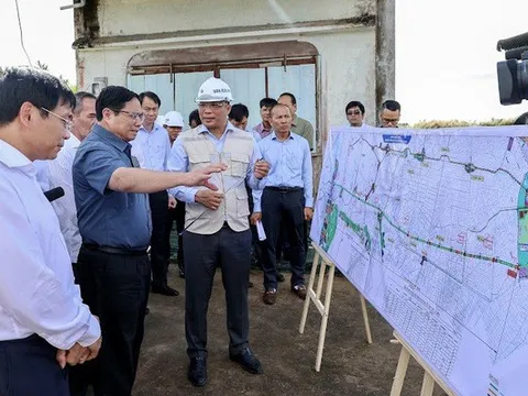 Chùm ảnh: Thủ tướng khảo sát một số dự án trọng điểm tại Bạc Liêu