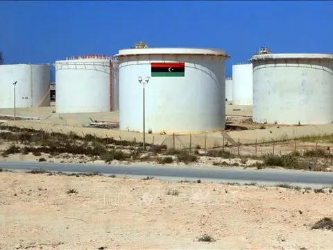 OPEC+ quyết định duy trì chính sách sản lượng dầu hiện có