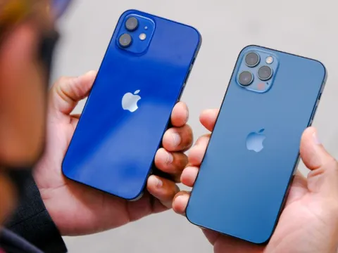 Dọn kho xả hàng, giá iPhone 11, 12 đồng loạt lao dốc kịch sàn