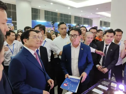 FPT trình diễn sản phẩm công nghệ kiến tạo hạnh phúc tại Techfest Vietnam 2022