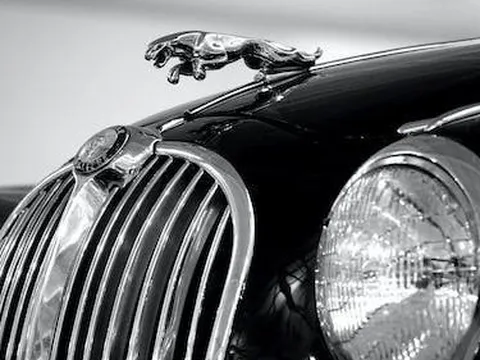 Một hãng xe sang chơi lớn cho khách hàng mua 1 tặng 1 nhưng với điều kiện đội tuyển Anh phải vô địch World Cup 2022