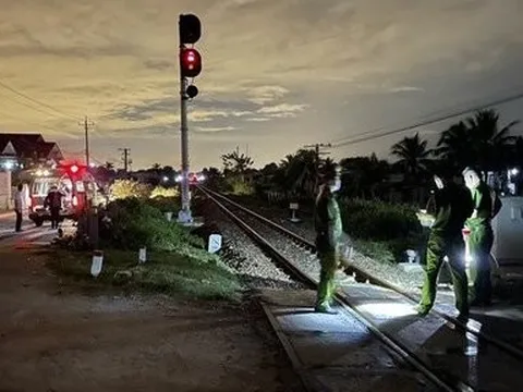 Bình Thuận: Tai nạn giữa xe máy và tàu hoả, một người tử vong