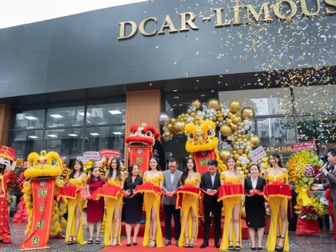 DCar thu hút nhà giàu Việt đến với Thế Giới Limousine tại TPHCM