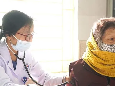Gia tăng lượng bệnh nhân cao tuổi nhập viện trong những ngày chuyển rét