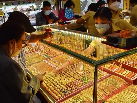 Giá vàng hôm nay 7-12: Ngược dòng thế giới, vàng SJC tăng giá mạnh