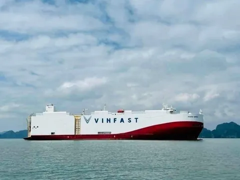 Hành trình con tàu chở lô hàng VinFast VF 8 đầu tiên sang Mỹ: Đã đi được gần nửa quãng đường, dự kiến giao hàng sớm tới tay người dùng Mỹ
