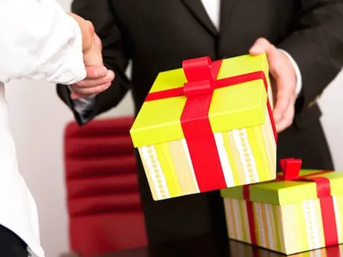 Hà Nội cấm biếu, tặng quà Tết cho lãnh đạo các cấp bằng mọi hình thức