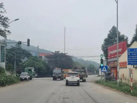 Truy tìm tài xế cùng ôtô trong vụ tai nạn giao thông chết người