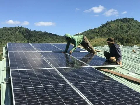 Nhiều sai phạm với điện áp mái