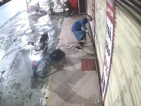 FPT Shop ở Đà Nẵng bị trộm gần 1 tỷ đồng: Camera ghi lại cảnh tên trộm cắt khóa