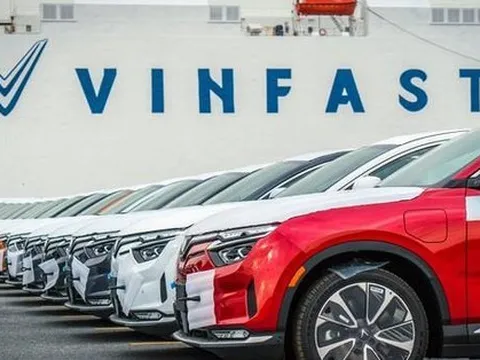 Công ty hàng đầu thế giới về nghiên cứu ESG đánh giá VinFast ra sao so với Tesla, Volkswagen AG?