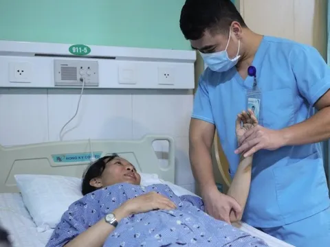 Phát triển kỹ thuật nội soi khớp, phục hồi vận động cho người bệnh gặp tai nạn, chấn thương tại Bệnh viện Đa khoa Gia Đình