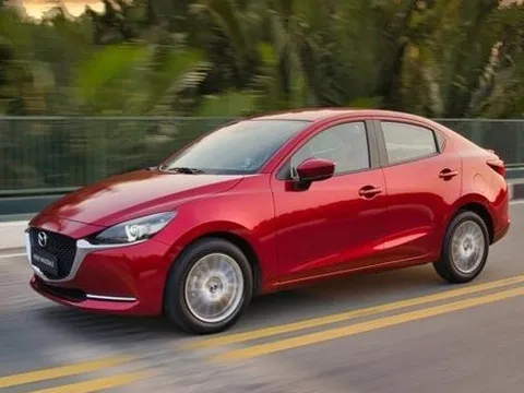 Sự cố đèn pha khiến Mazda phải thu hồi hơn 200 xe