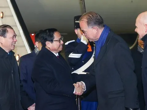 Thủ tướng Phạm Minh Chính tới Amsterdam, bắt đầu thăm chính thức Hà Lan