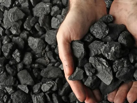 Giá than duy trì ở mức cao