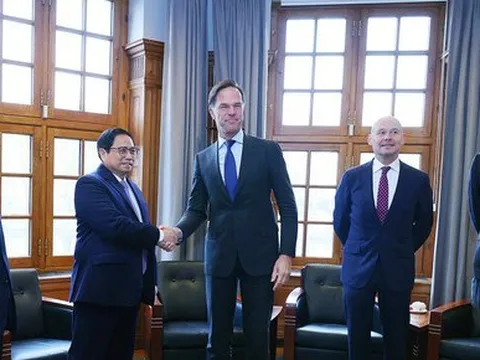 Đề nghị Hà Lan hỗ trợ xây dựng cảng biển, hàng không và trung tâm đổi mới sáng tạo