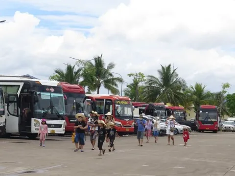 Cho phép xe du lịch trên 29 chỗ vào trung tâm Tp.Nha Trang 24/24 giờ