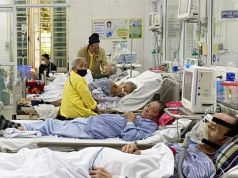 Bác sĩ chỉ cách phòng bệnh cho người già và trẻ nhỏ khi trời trở lạnh