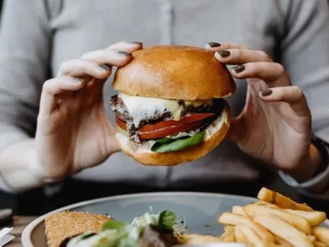 Nguy cơ mất trí nhớ có thể tăng lên nếu bạn ăn những thực phẩm này