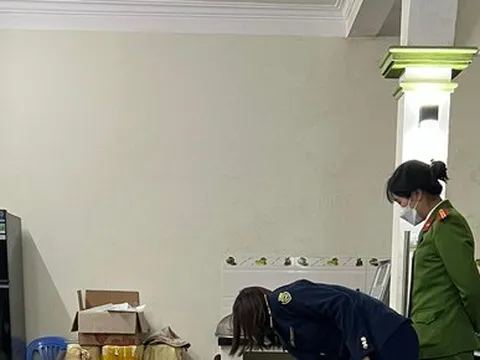 Hà Nội: Phát hiện cơ sở sản xuất hàng tấn bánh gạo Nhật Bản giả mạo