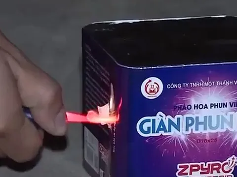 Nhiều loại pháo hoa mới được bán ra thị trường dịp Tết 2023