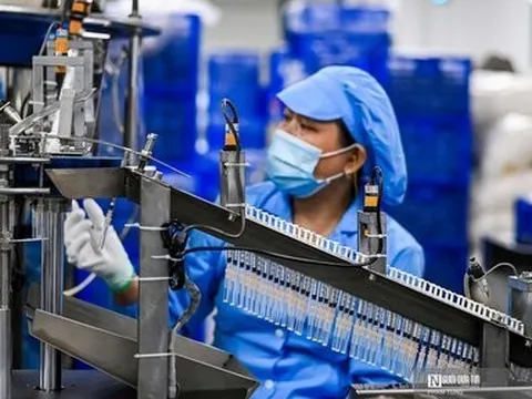 ADB nâng dự báo tăng trưởng kinh tế của Việt Nam lên mức 7,5%