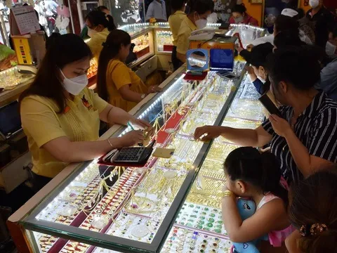 Giá vàng hôm nay 14-12: Tăng dữ dội khi lạm phát tại Mỹ giảm mạnh