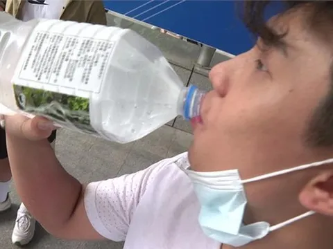 Không muốn sức khỏe ngày càng yếu đi, bỏ ngay 8 thói quen ăn uống âm thầm "bào mòn" khả năng miễn dịch này