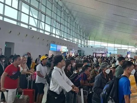 Hàng nghìn khách du lịch đang mắc kẹt ở Phú Quốc