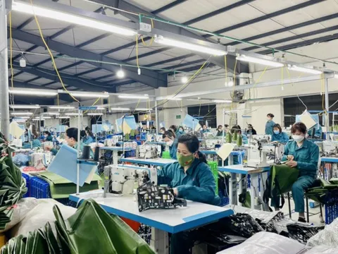 Doanh nghiệp xoay xở thưởng Tết