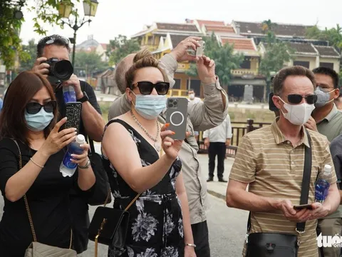 Đừng để du lịch Việt Nam 'đi trước về sau'