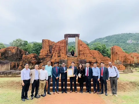 Bàn giao dự án trùng tu nhóm tháp K, H, A Khu đền tháp Mỹ Sơn