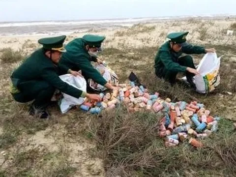 Xuất xứ bất ngờ của hàng trăm hộp thuốc lá phát hiện tại bờ biển
